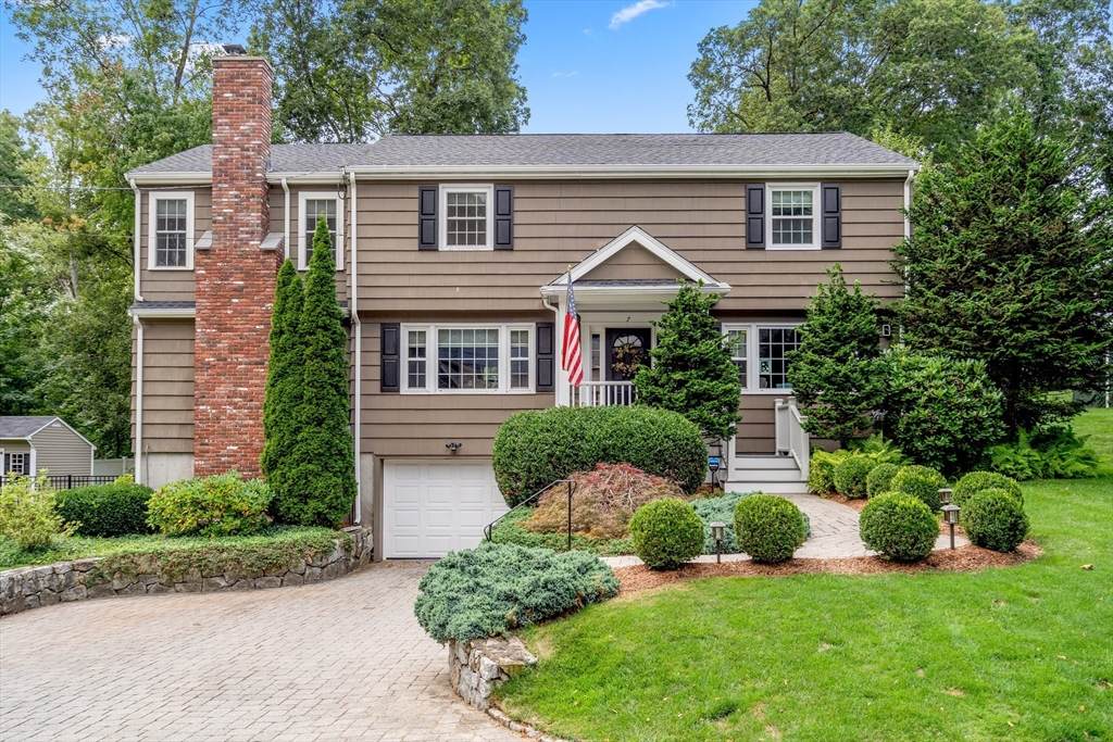 7 Carolyn Terrace - Photo 1