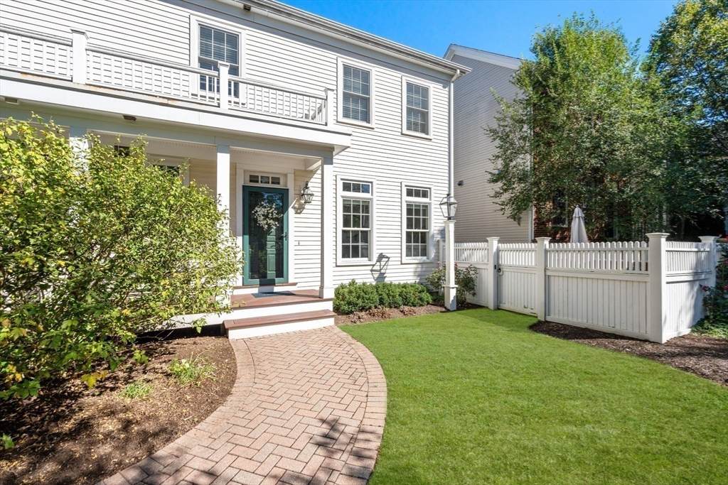 42 Maple Lane - Photo 1