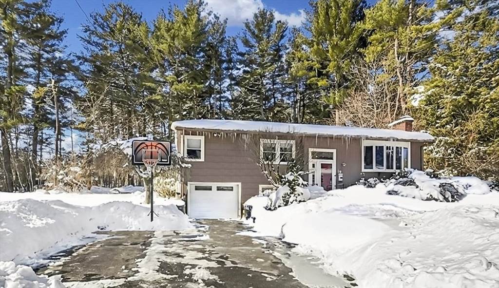 10 Rolling Lane - Photo 1