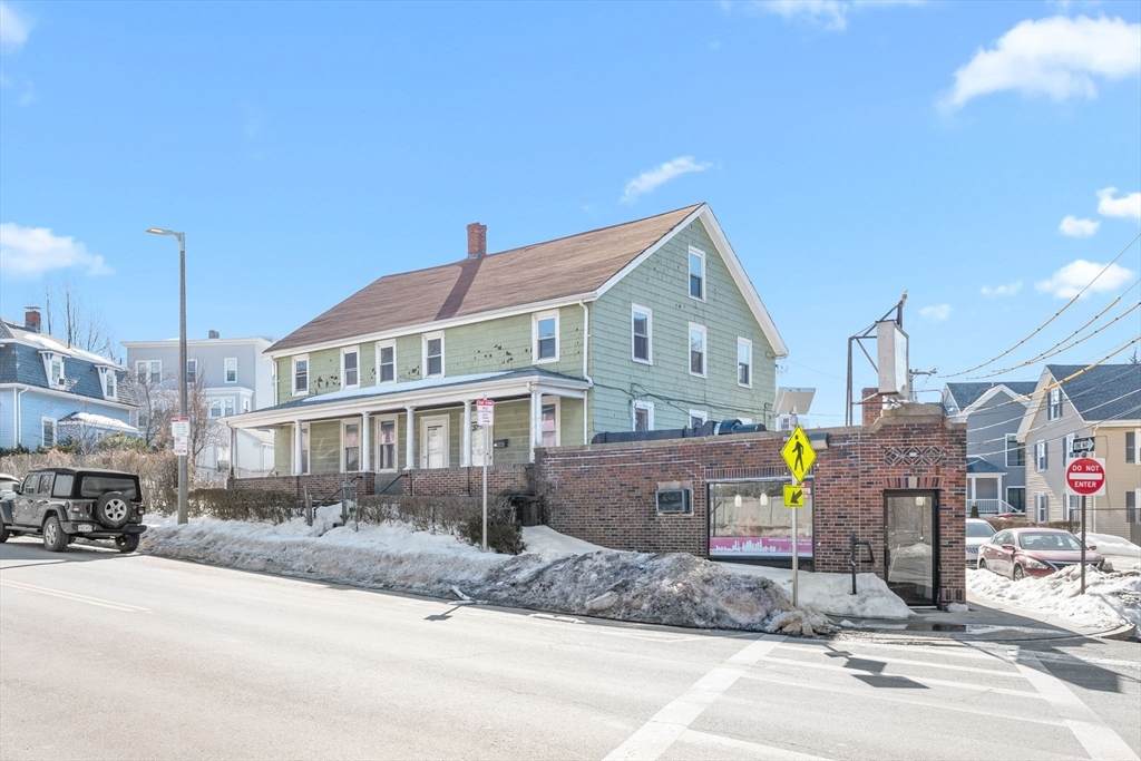 254-256 Washington St - Photo 1