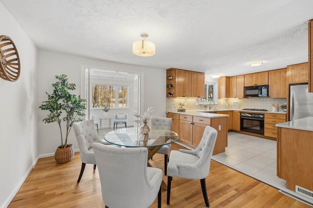 41 Dunster Rd - Photo 1