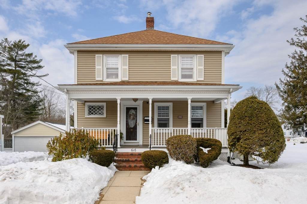 616 N Elm St - Photo 1