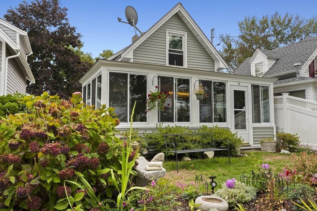 10 East Blvd - Photo 1