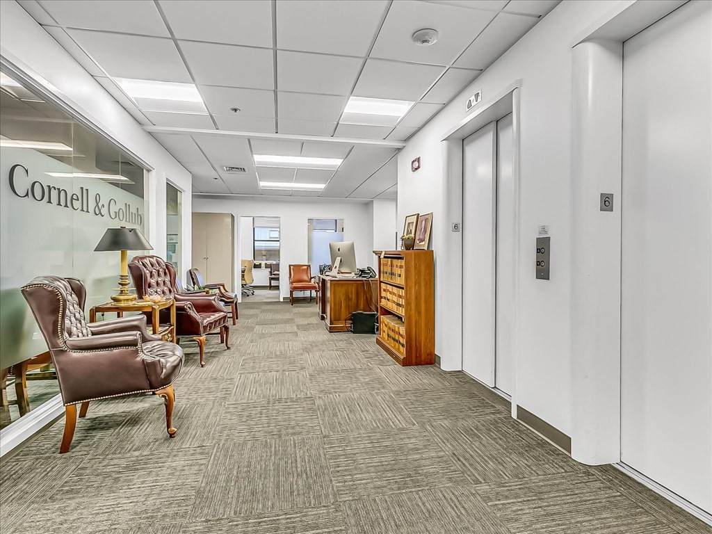 88 Broad St - Photo 1