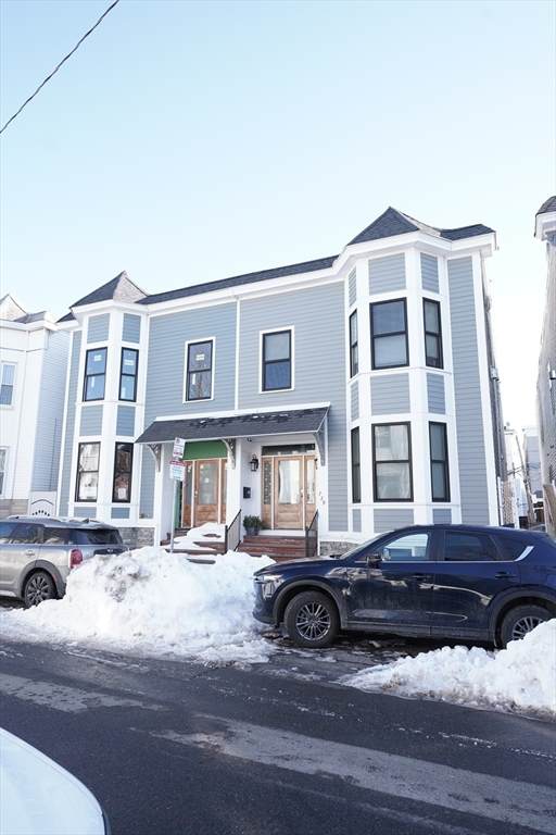729-731 E 5th St - Photo 1