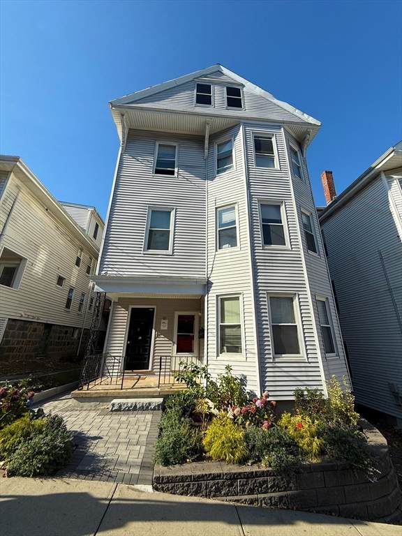 11 Sunset Street - Photo 1