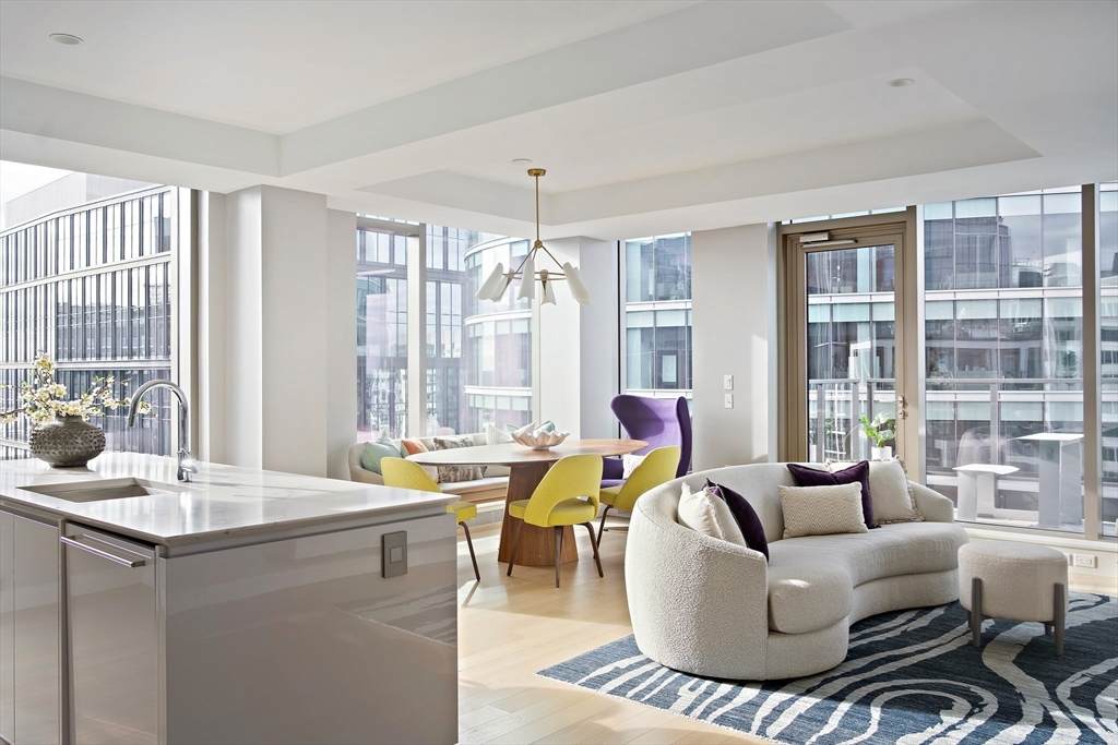 133 Seaport Boulevard - Photo 1