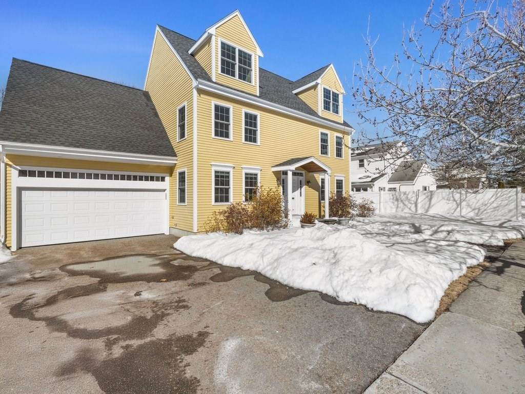 615 Saw Mill Brook Pkway - Photo 1