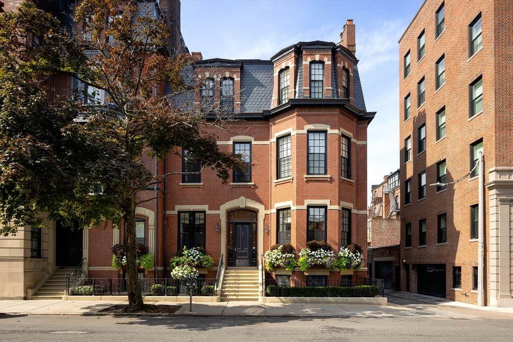 4 Gloucester Street - Photo 1
