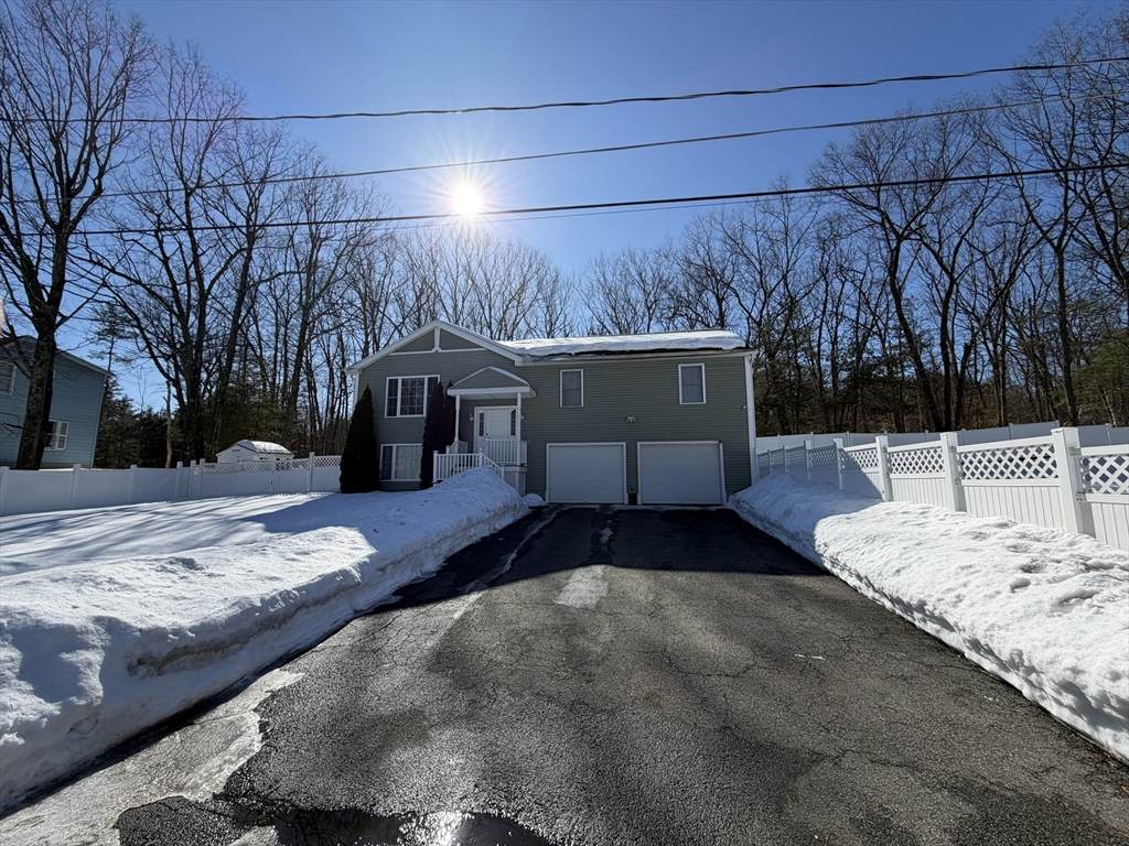 22 Columbia Ave - Photo 1