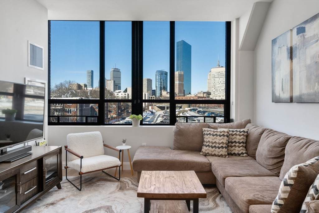 100 Shawmut Ave - Photo 1