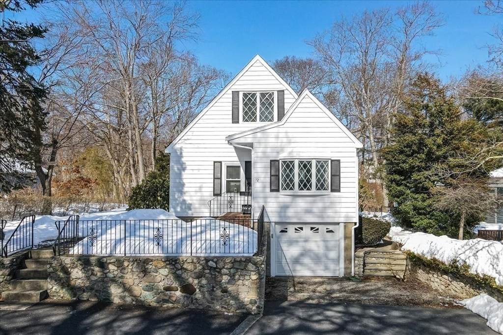 72 Crane St - Photo 1