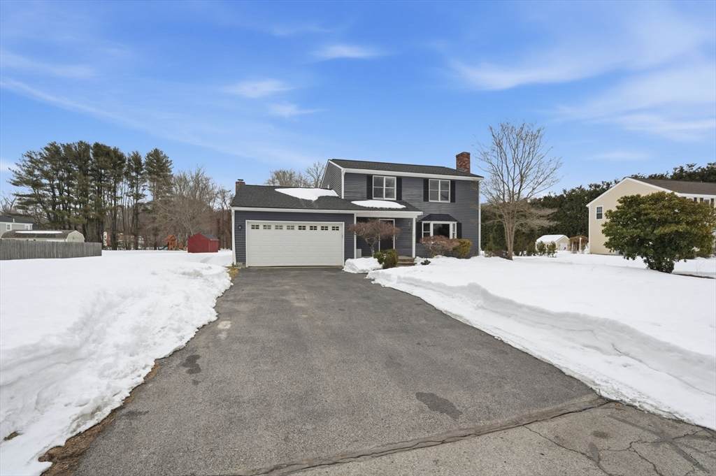 8 Agawam Ct - Photo 1