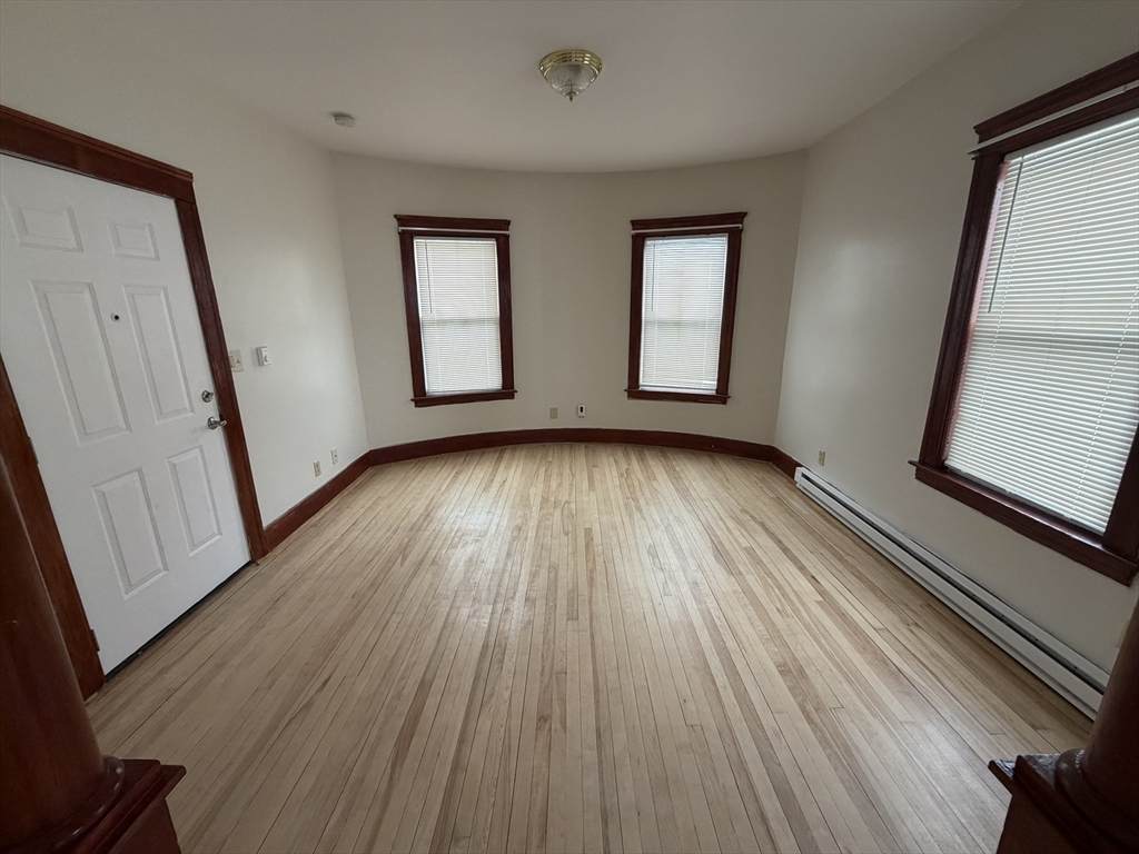 48 Windham St - Photo 1