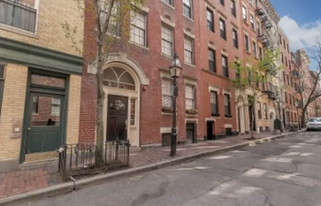 60 Myrtle St - Photo 1