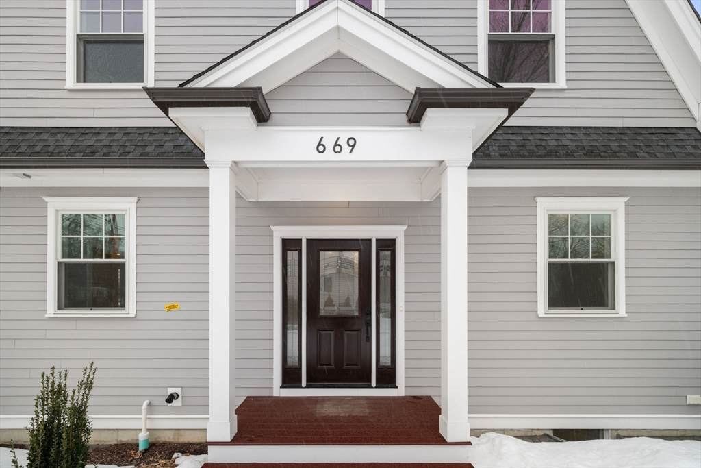 669 Boylston St - Photo 1