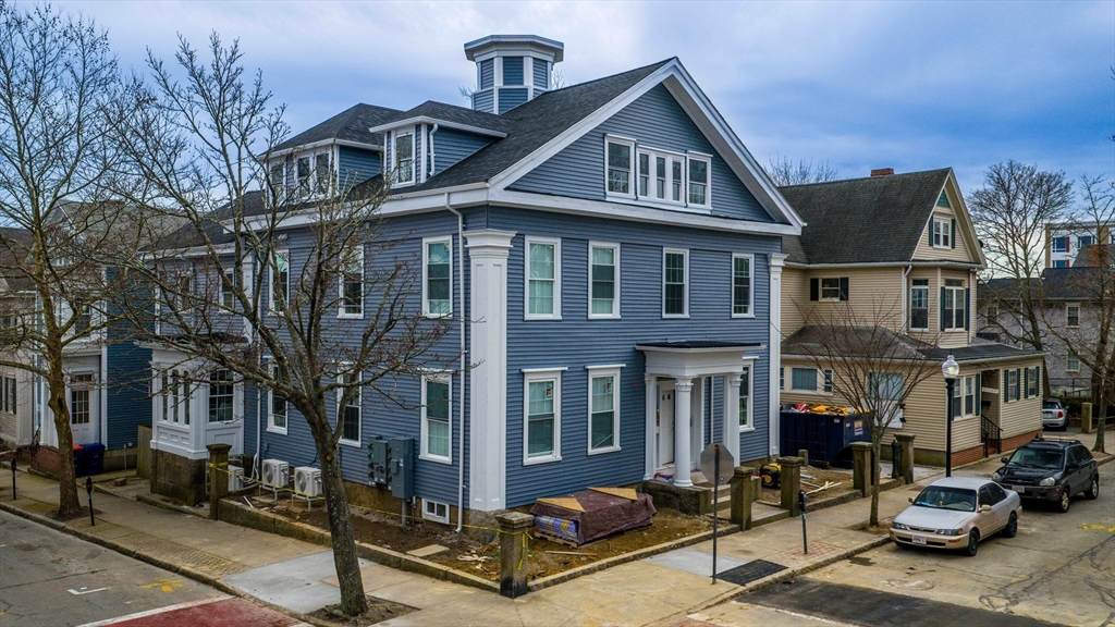 110 Eighth St - Photo 1