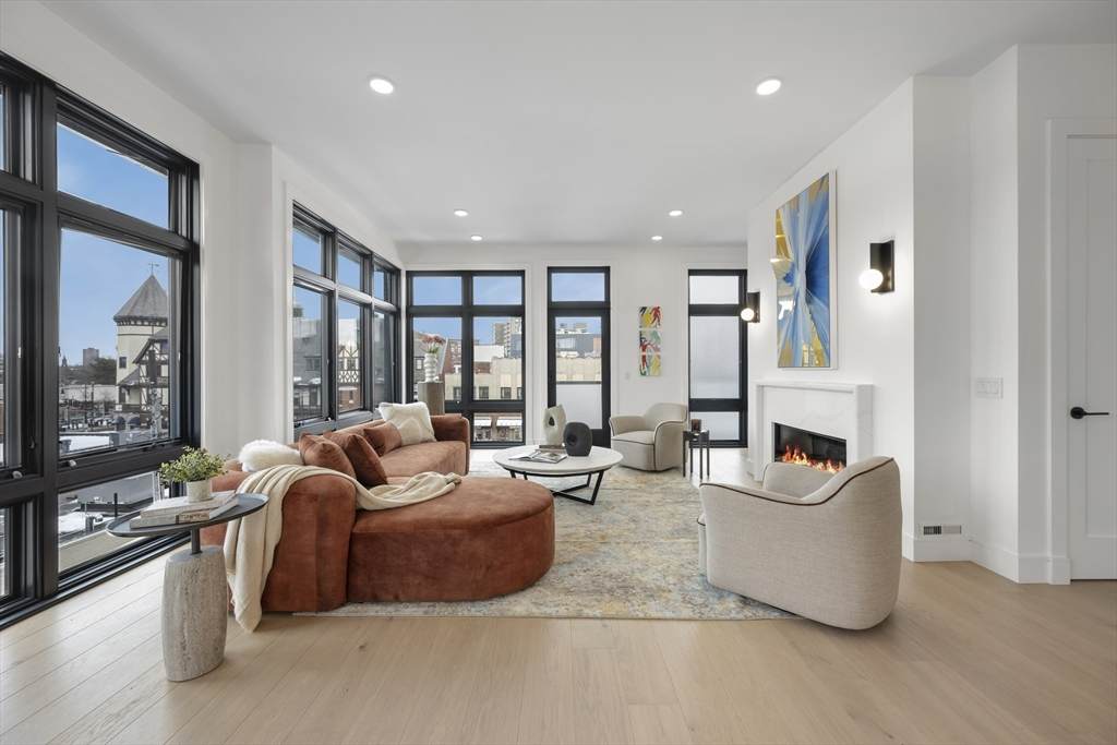 14 Green Street - Photo 1