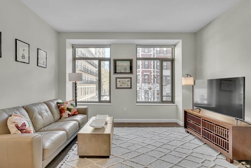 43 Westland Ave - Photo 1
