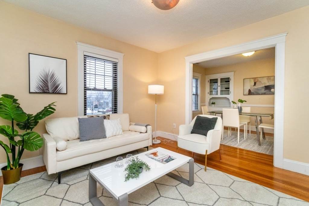 10 Washington Ave - Photo 1