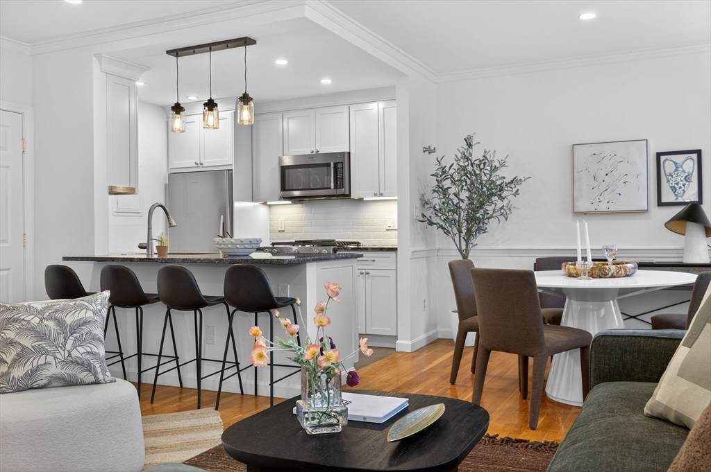 17 Bowdoin St - Photo 1