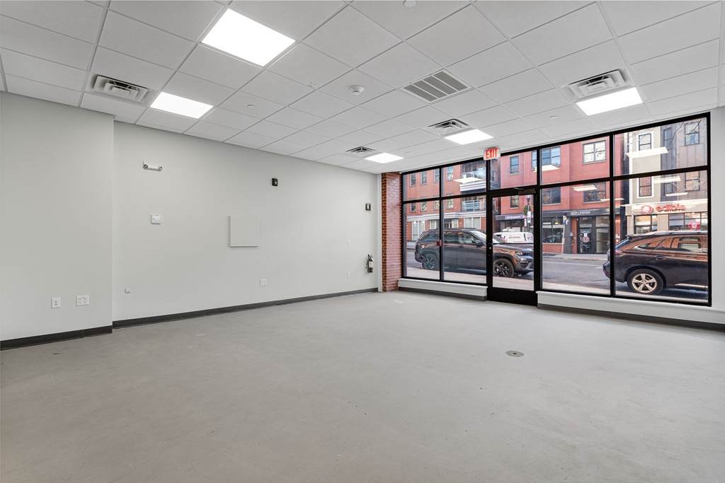 324 W Broadway - Photo 1