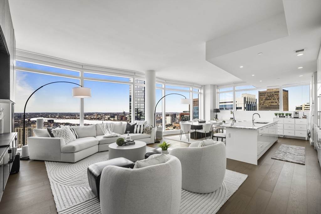 240 Devonshire St - Photo 1