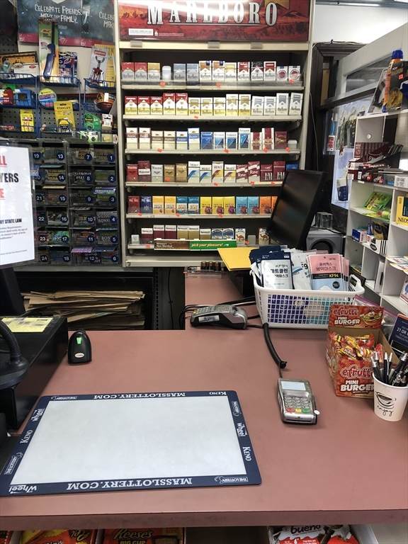 195 Andover St - Photo 1