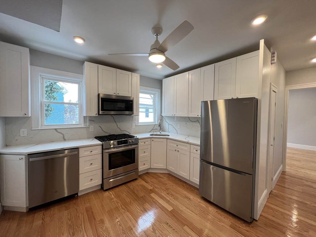 11 Burnham St - Photo 1