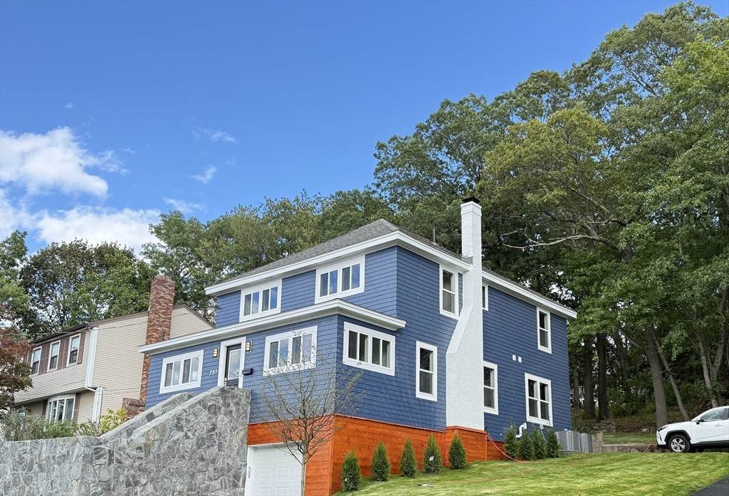 281 Forest St - Photo 1
