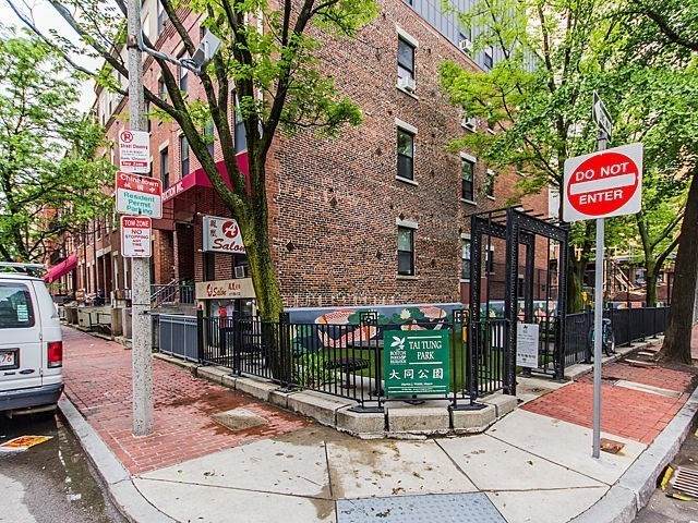 106 Tyler St - Photo 1