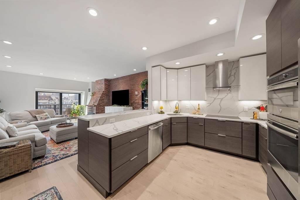 28 Atlantic Avenue - Photo 1