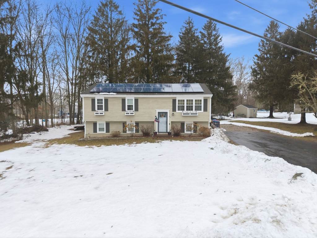 51 Newton St - Photo 1