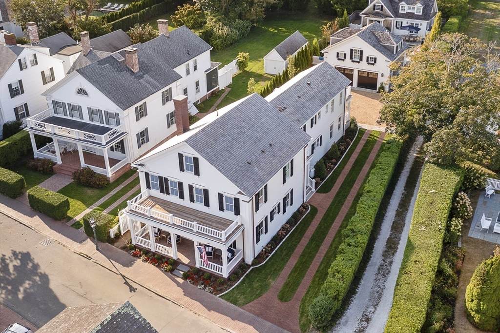 114 North Water Street - Photo 1