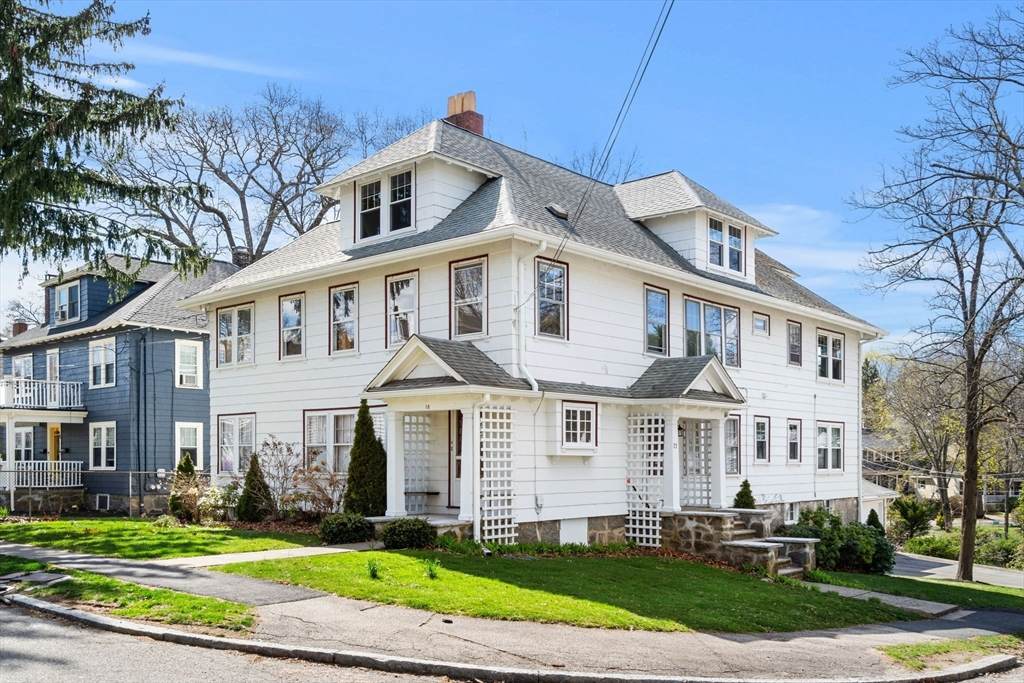 18 Fairfax Rd - Photo 1