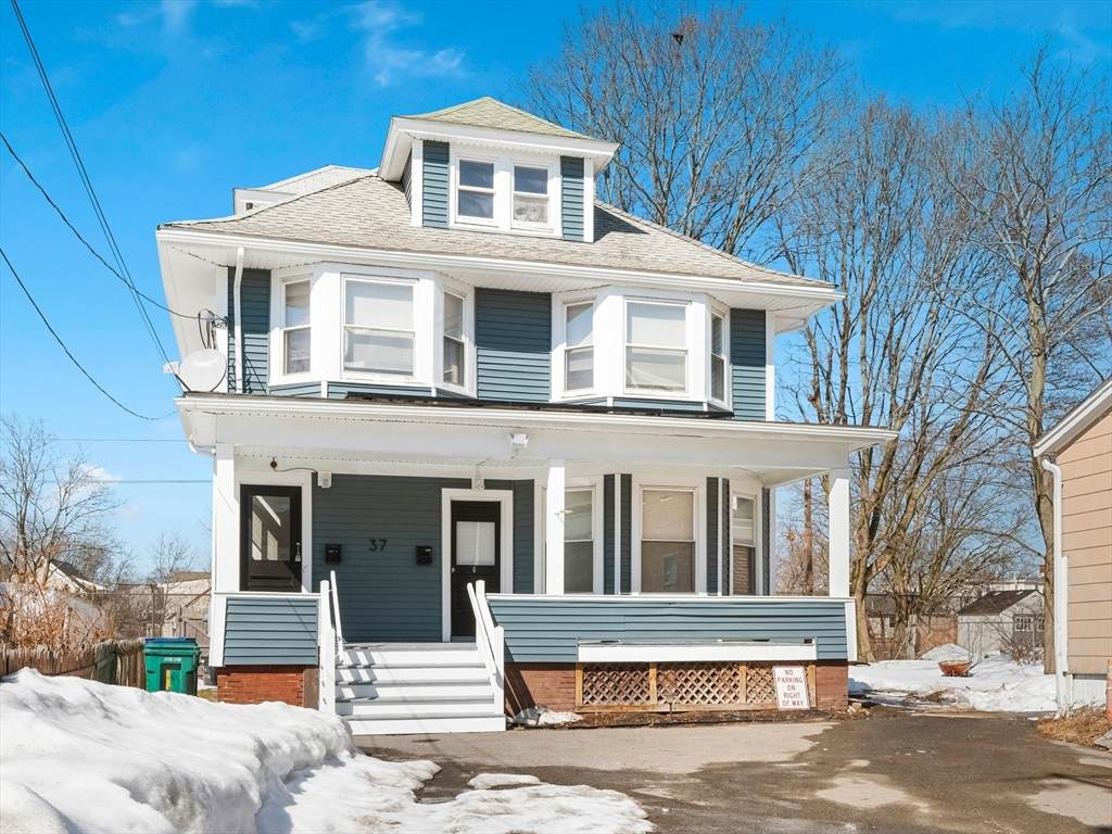 37 Howard St - Photo 1