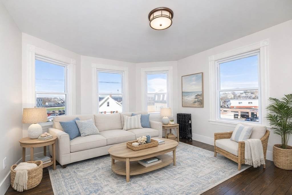 180 Shirley St - Photo 1