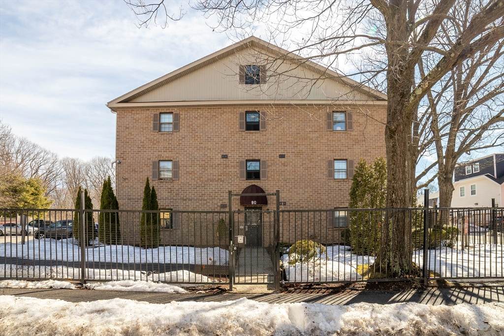 80 Staton St - Photo 1