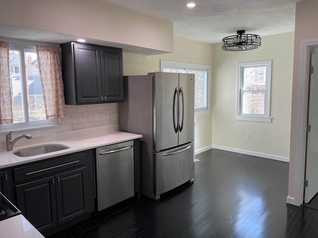 840 South St - Photo 1