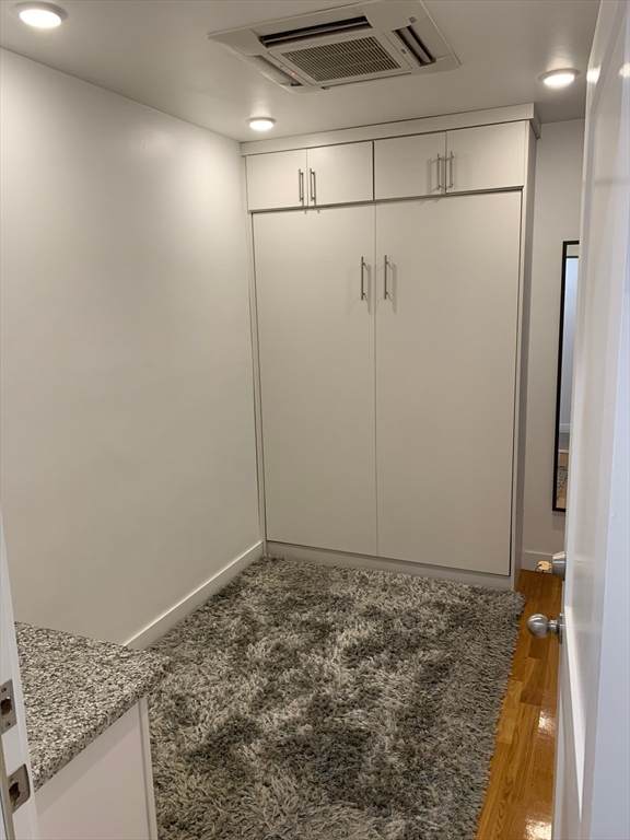 21 Fifth - Photo 1