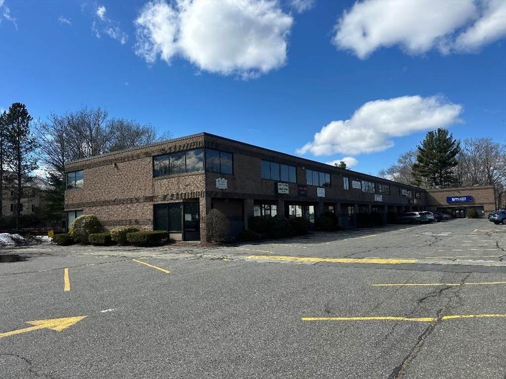 885 Main - Photo 1