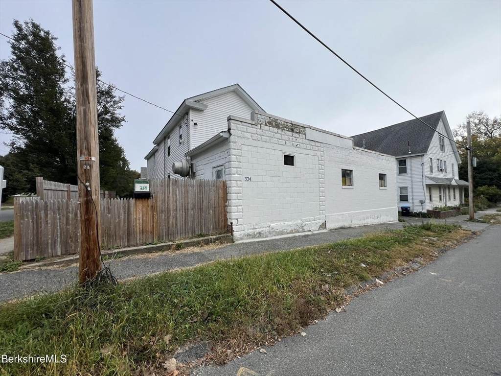 334 Columbus Ave - Photo 1