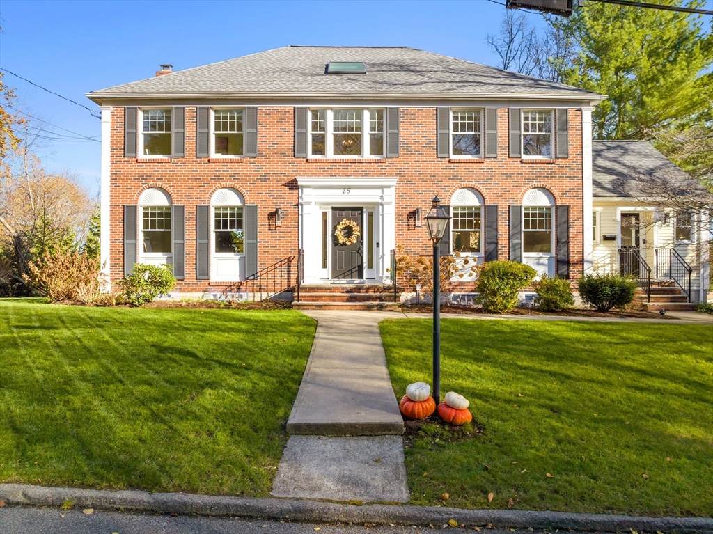 25 Falmouth Rd - Photo 1