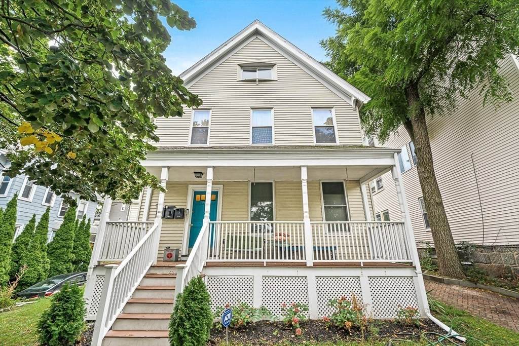 64 Hyde Park Avenue - Photo 1