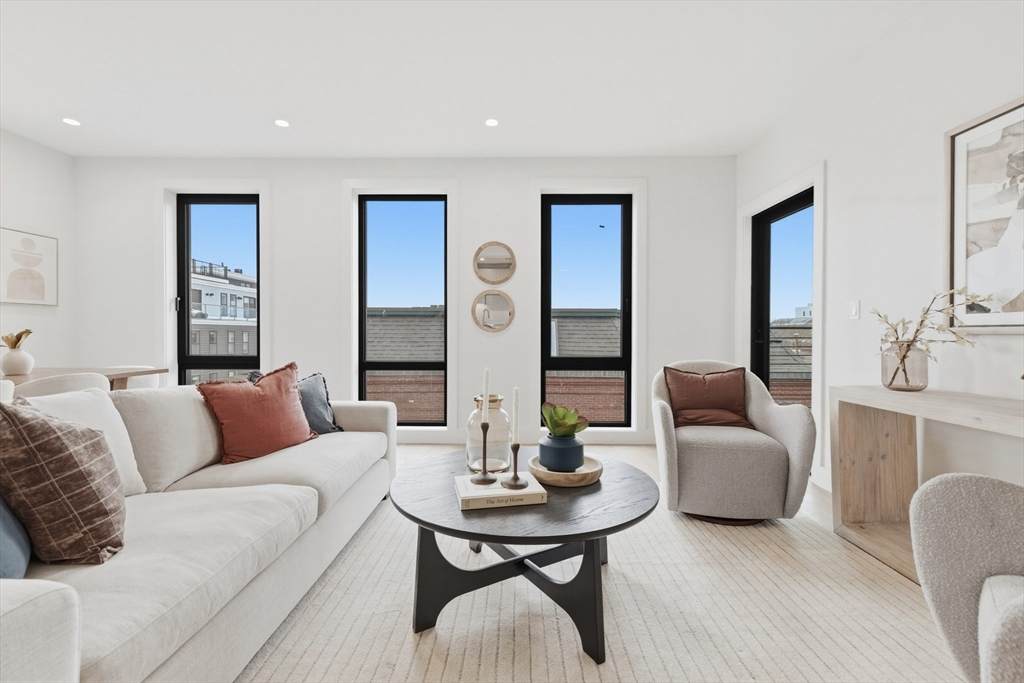 118 B Street - Photo 1