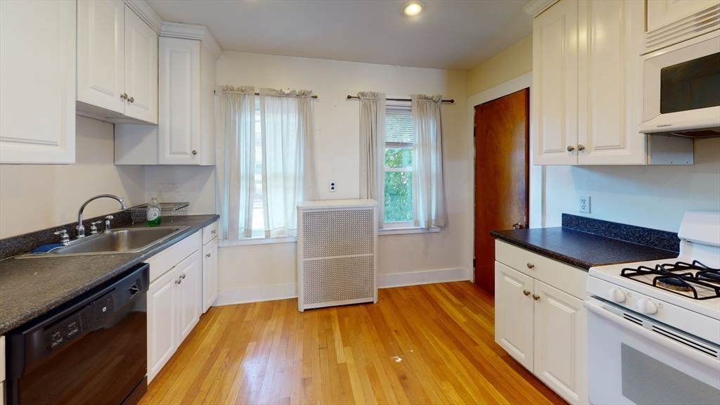 47 Fairbanks - Photo 1