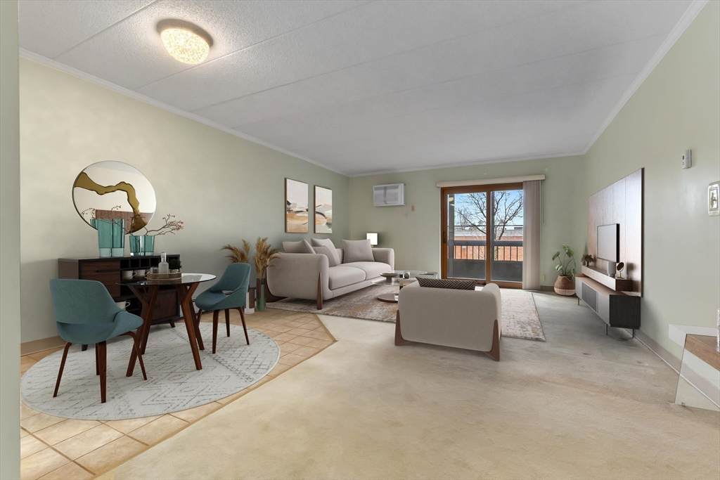 180 Green St - Photo 1