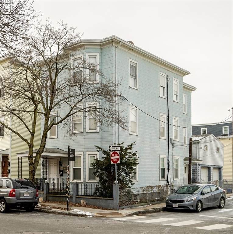281 Cardinal Medeiros Ave - Photo 1