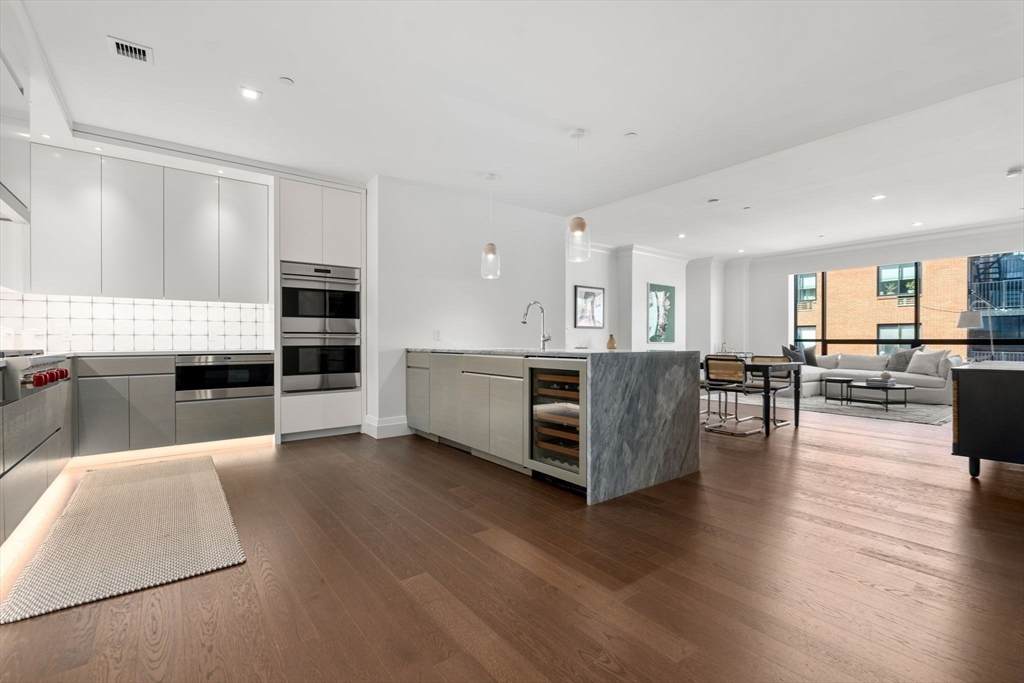 45 Temple St - Photo 1