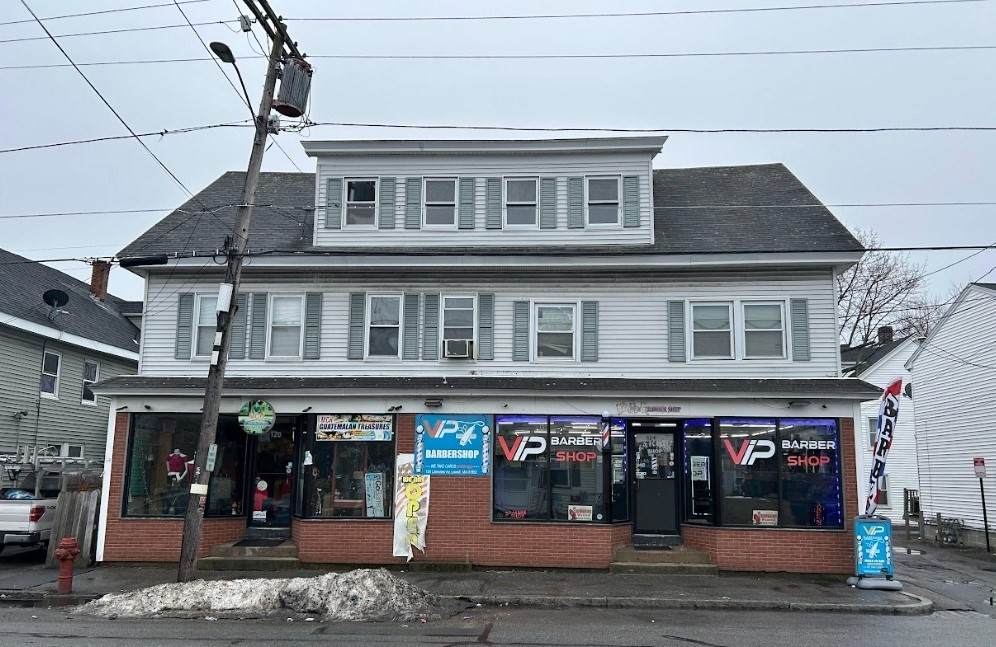 120 Lakeview Ave - Photo 1